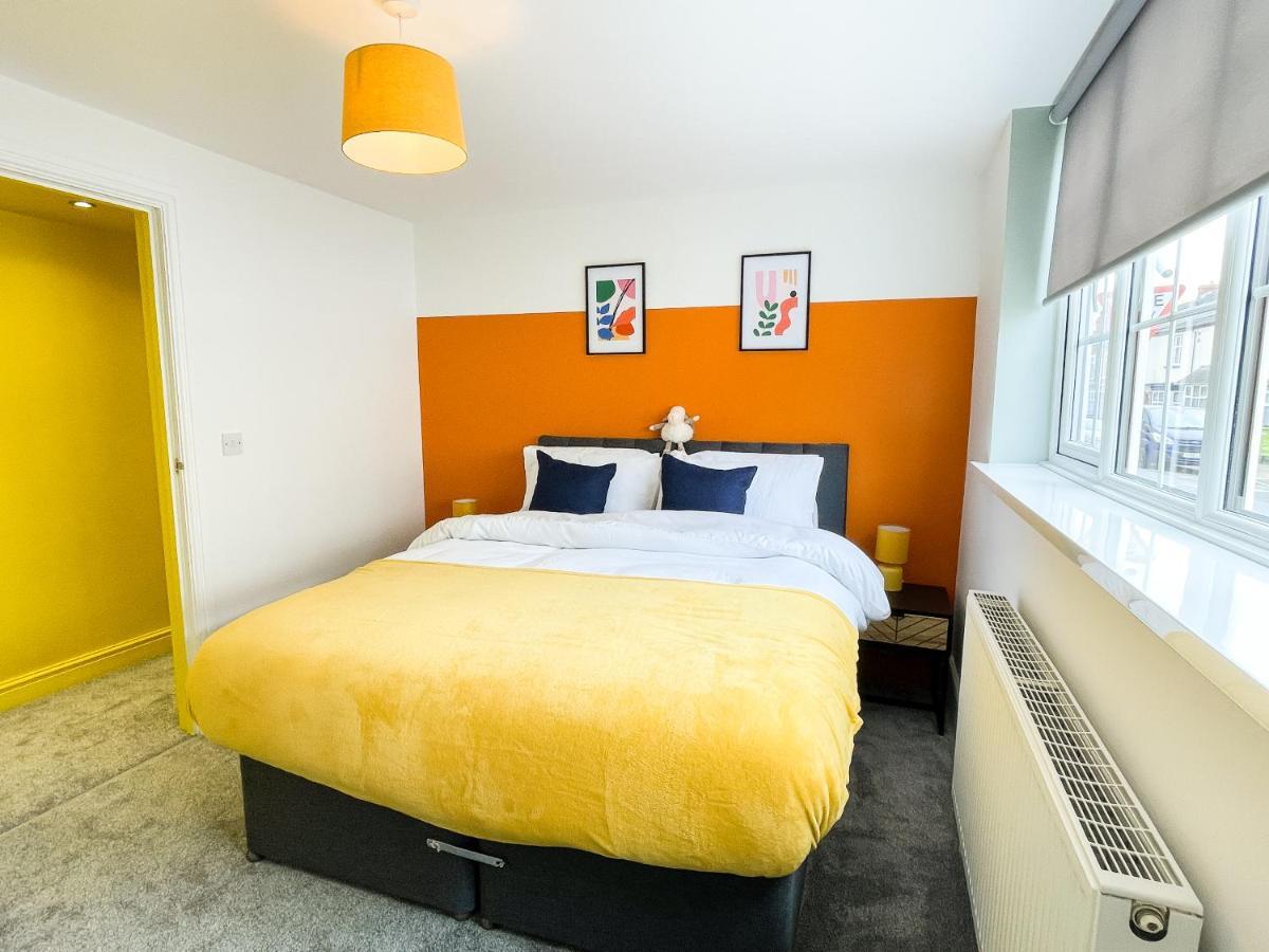 The New Found Lamb Apartment Клийторпс Екстериор снимка