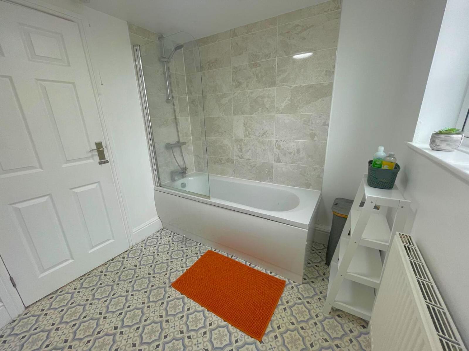 The New Found Lamb Apartment Клийторпс Екстериор снимка